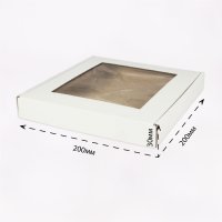 Коробка для пряников, белая c окном 200*200*30 из микрогофрокартона Коробка для пряников, белая c окном 200*200*30 из микрогофрокартона